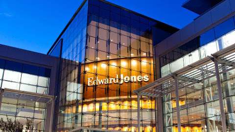 Edward Jones - Financial Advisor: Lea Evers